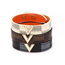 Load image into Gallery viewer, Leather Women's Bracelets