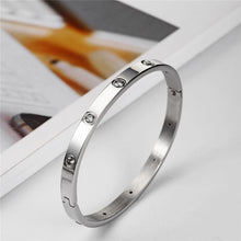 Load image into Gallery viewer, Elegant Women's Bracelets